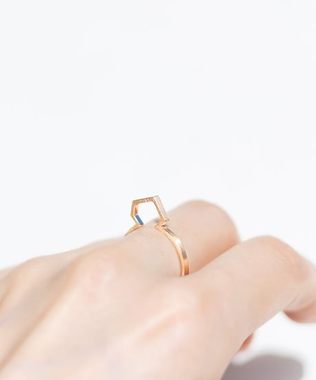 OUTLINE hexagon ring -K14-