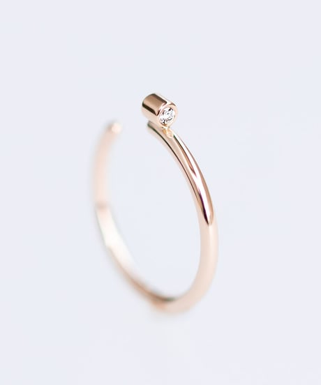 DOT Diamond ear cuff