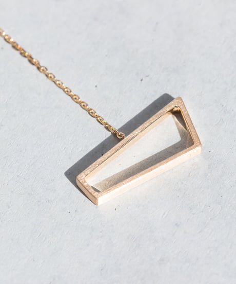 OUTLINE trapezoid pierce L -K14-