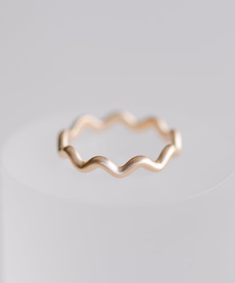 UNE ring -K10YG-