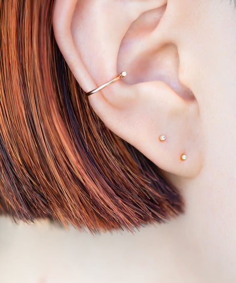 DOT Diamond ear cuff