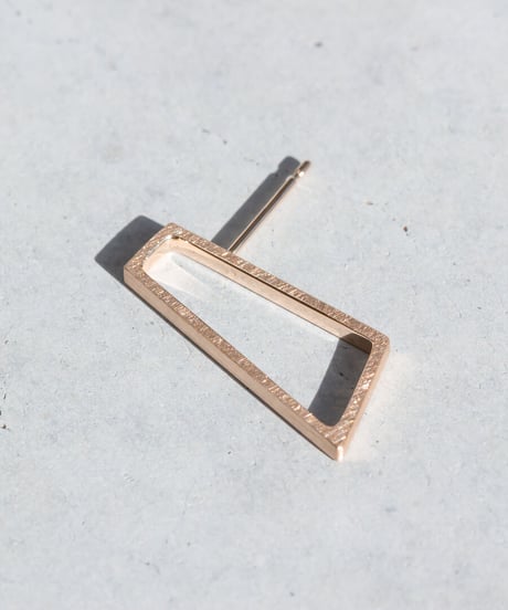 OUTLINE trapezoid pierce S -K14-