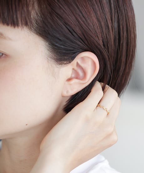 DOT Diamond combination pierce -K18-