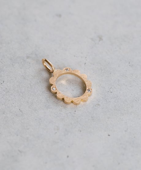 FLOWER FLAME Diamond Pendant top