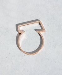 OUTLINE trapezoid ring -K14-