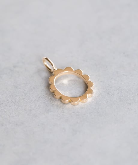 FLOWER FLAME Diamond Pendant top