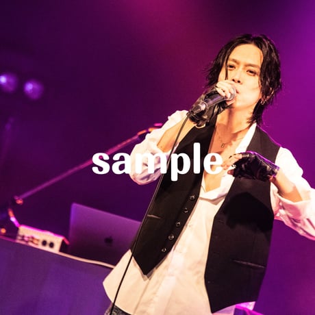 8月9日ライブフォト4枚セット（サイン入り）