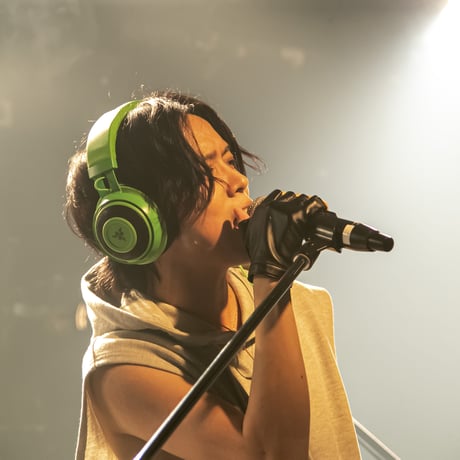 7周年記念ライブフォト4枚セット（サイン入り）