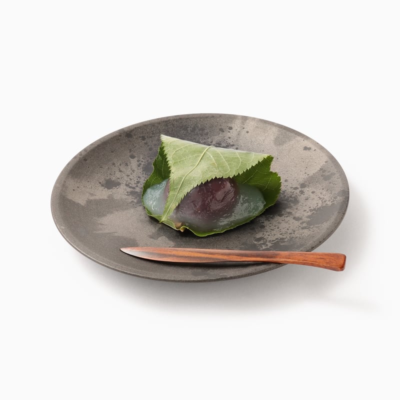 めぐる小皿（17cm）・四分一 | 漆器「めぐる／めぶく」公式オンライン