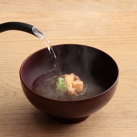 「めぶく」-漆の種に願いを託すお弁当箱-