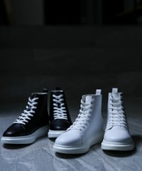 MBスタンダードレザーハイカットスニーカー