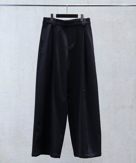 MBハイエンド尾州ウール フロントシーム”ハカマ”スラックス