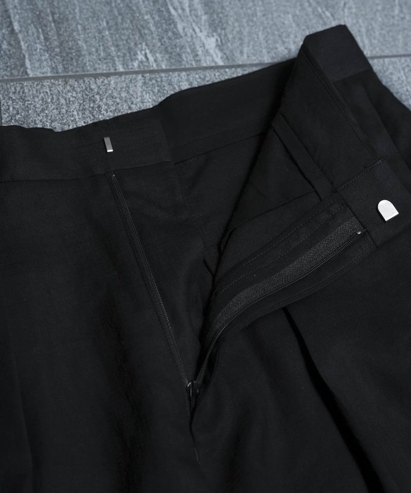 MB ULTIMATE FABRIC スリムスラックス by soalon | MB -the
