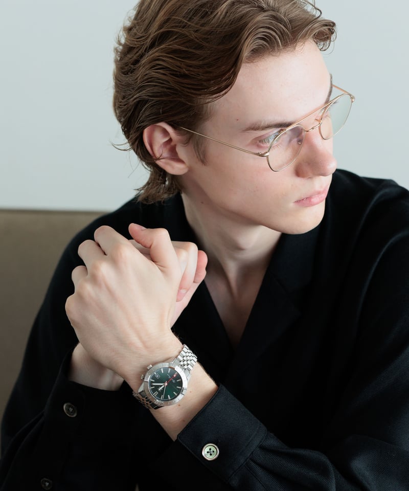 MB ULTIMATE FABRIC ハイブリッドメカニカルウォッチ GMT | MB -th