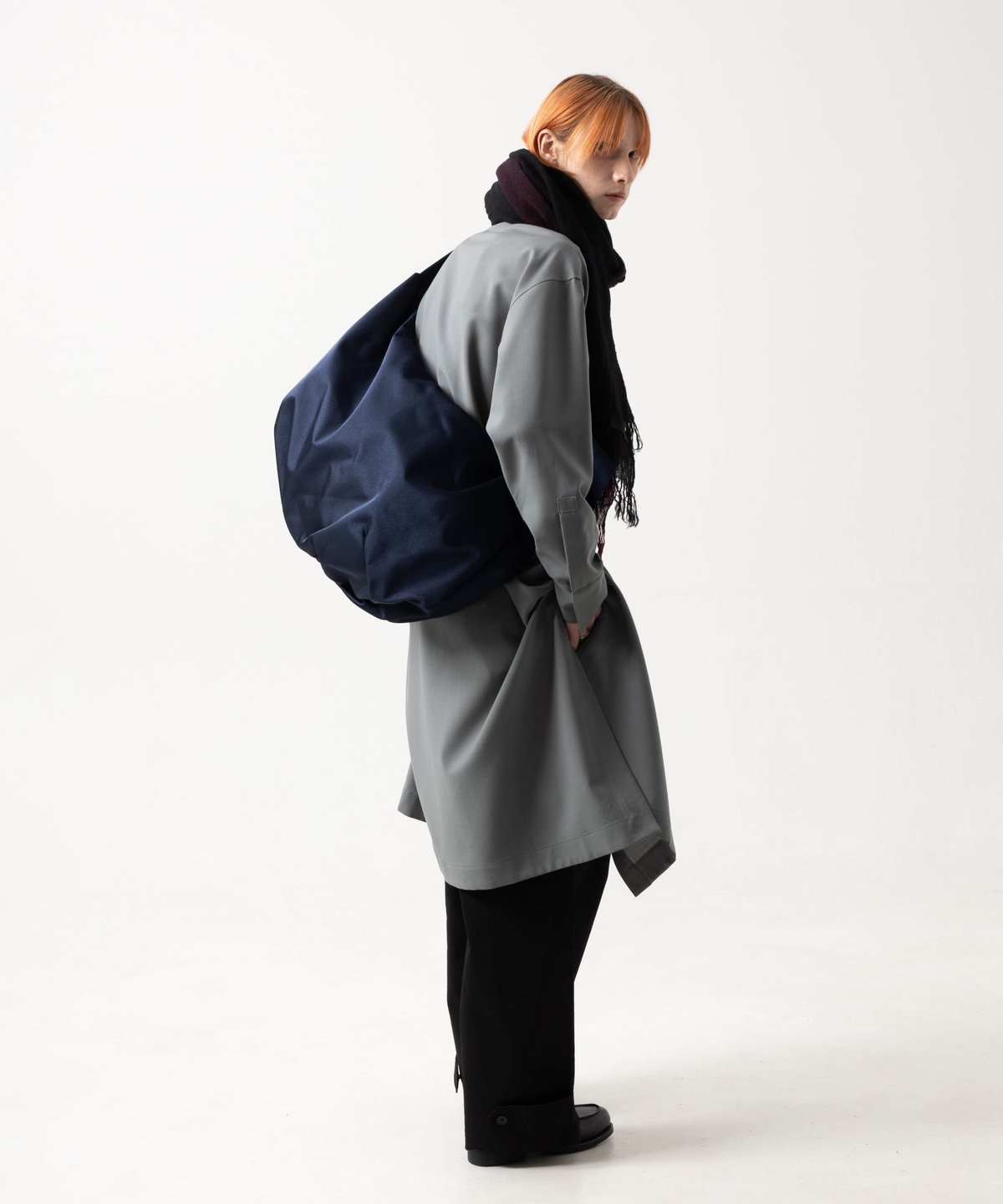MB ULTIMATE FABRIC ハーフムーンボディバッグ BIG ブラック