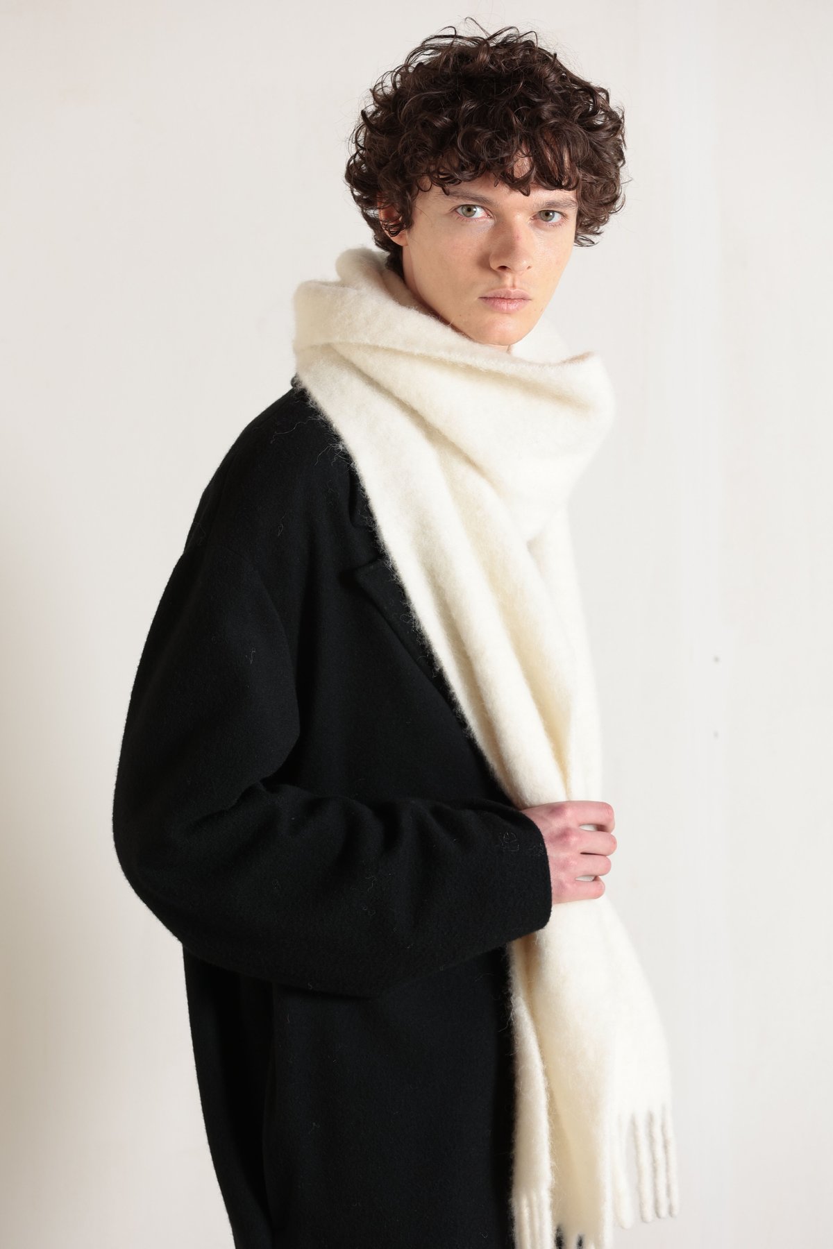 MB ULTIMATE FABRIC アルパカロングマフラー Fabric by Italy MB ULTIMATE FABRIC アルパカロングマフラー Fabric by Italy