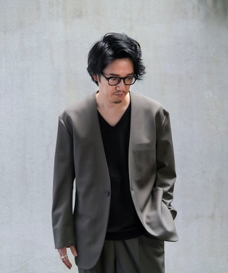 MBスタンダード　ノーカラージャケット