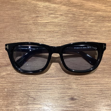 TOM FORD トム・フォード　TF1393-D 01A