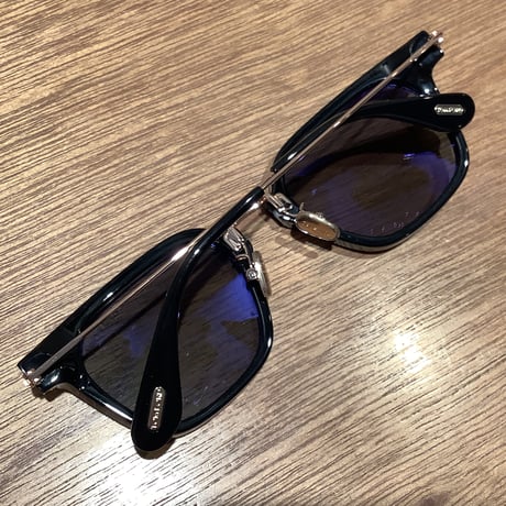 TOM FORD トム・フォード　TF1394-D 01A