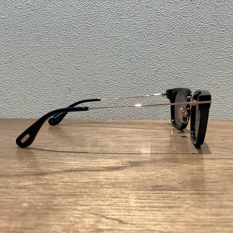 TOM FORD トム・フォード　TF1394-D 01A