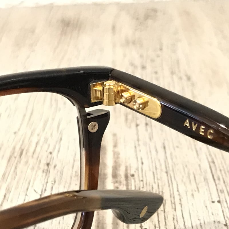 DITA AVEC DTX112-52-02 AF//TRT- GLD | kolme DITA AVEC DTX112-52-02 AF//TRT- GLD | kolme