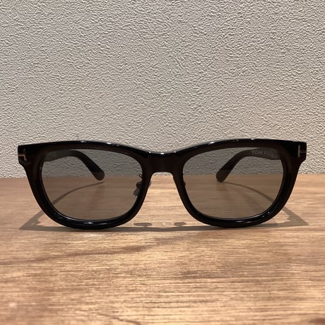 TOM FORD トム・フォード　TF1393-D-N 05A