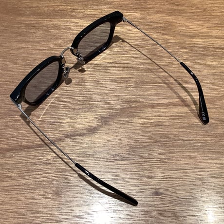 TOM FORD トム・フォード　TF1394-D 05A
