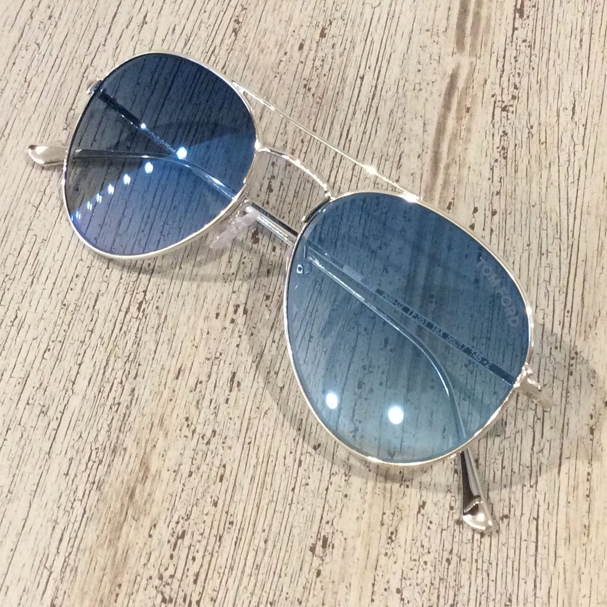 TOM FORD Ace-02 TF551 18X | kolme kyoto