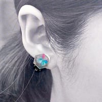 【１円プレゼント企画】キラきゅん♡レジンピアス【ガラスのかけらと蝶の舞】