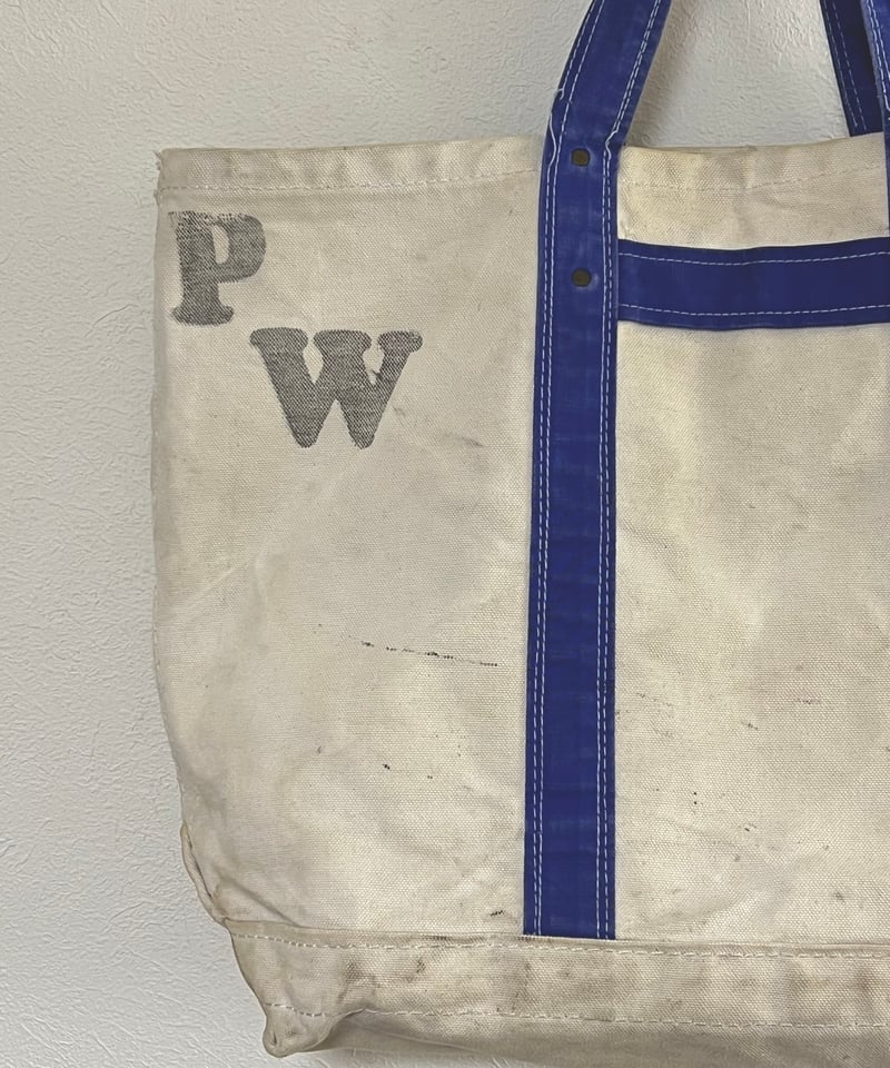 Around the 1940s Blue handle canvas tool bag. |