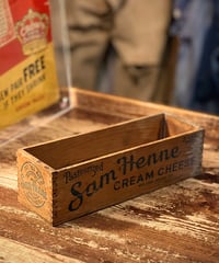 American antique  "Sam Henne"  wooden cream cheese box.
