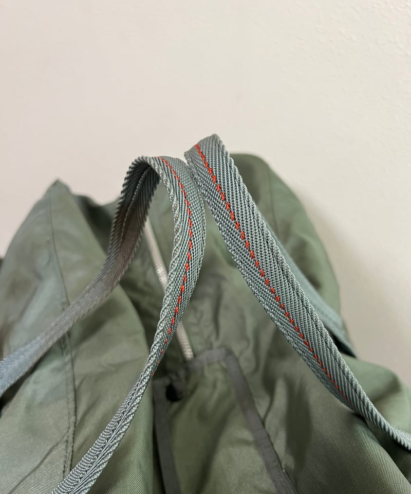 Around the 1950s, “U.S.NAVY” Parachute Travelin