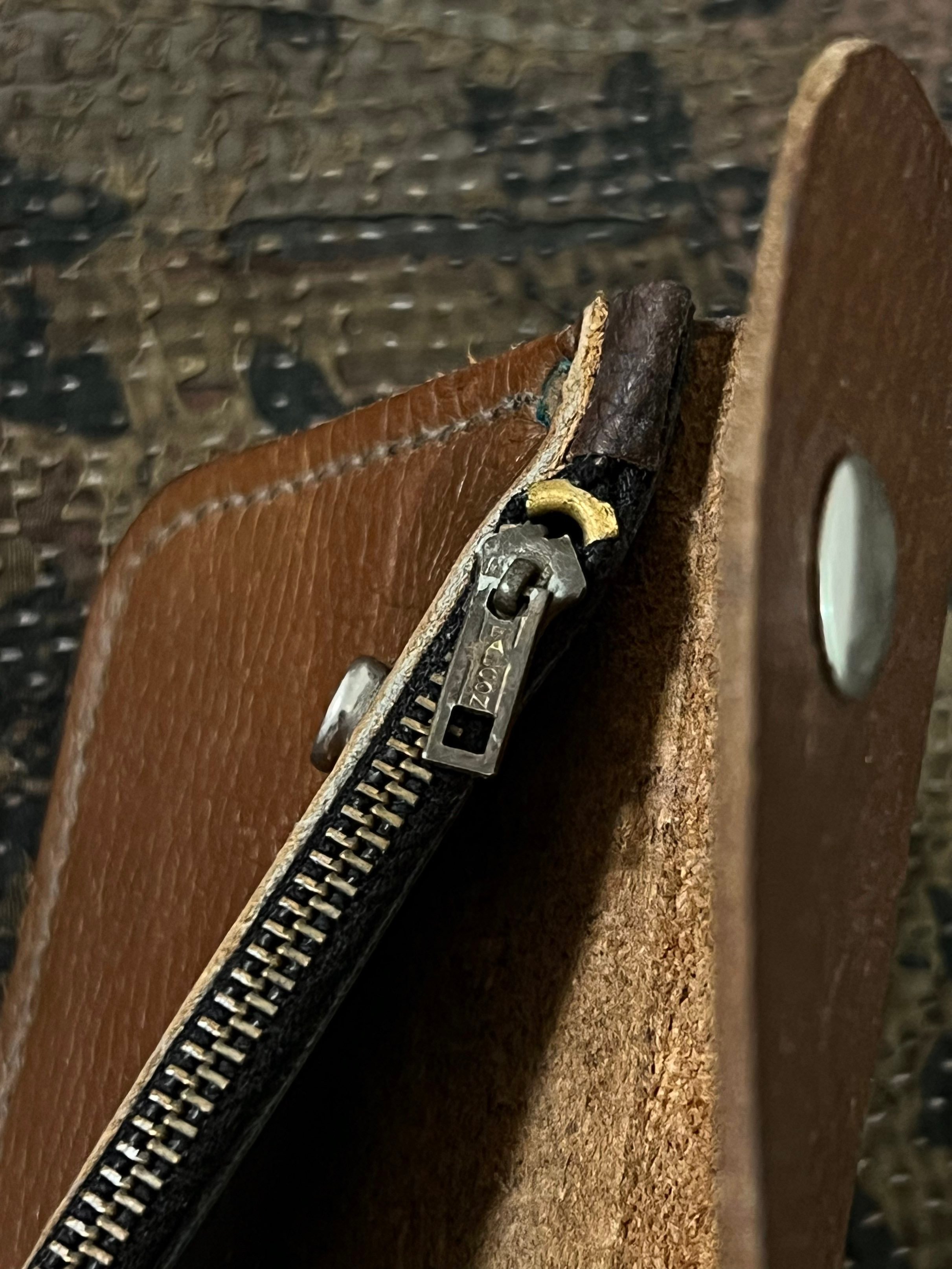 Around the 1960s Leather tracker wallet. | VIN