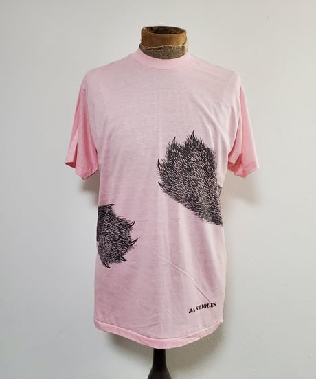 JANTIQUES  ORIGINAL   【 HUG 】T-shirt.   ( Pink )