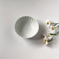 有田焼 其泉 白磁 菊割 丸千代口〈新品〉