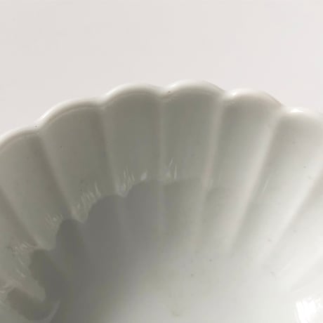 有田焼 其泉 白磁 菊割 丸千代口〈新品〉