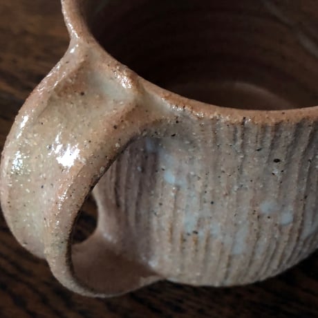 伊賀焼 長谷園 灰釉千筋 茶 マグカップ〈新品〉