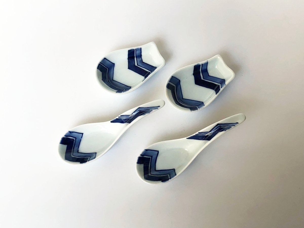 有田焼 青花 江戸紋 長丸レンゲ（台皿付）2セット〈新品〉 | 器屋 HAKOBE