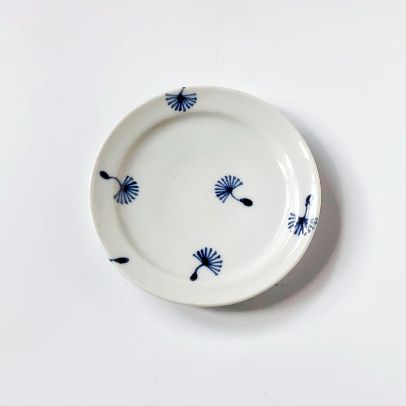 九谷焼 九谷青窯 綿毛散し 3.5寸皿〈新品〉 | 器屋 HAKOBE