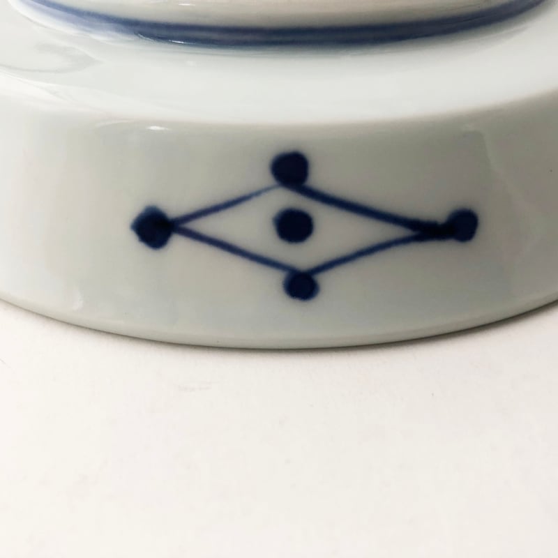 有田焼 青花 江戸紋 渕上り5寸皿〈新品〉 | 器屋 HAKOBE