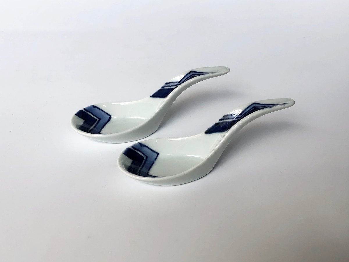 有田焼 青花 江戸紋 長丸レンゲ（台皿付）2セット〈新品〉 | 器屋 HAKOBE