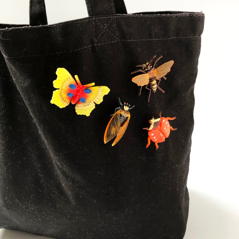 昭和レトロ 駄菓子屋玩具 昆虫ブローチ てんとう虫＆蝶セット〈新品
