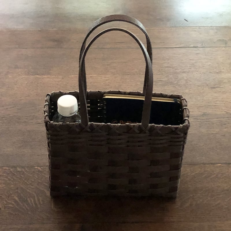 追いかけ編みのかごバッグ こげ茶〈新品〉 | 器屋 HAKOBE