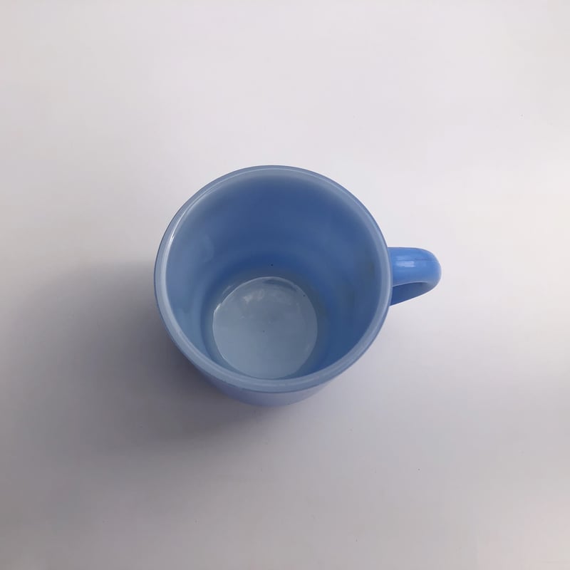 ファイヤーキング ミルクガラスマグ 水色〈古物〉 | 器屋 HAKOBE