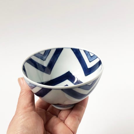 有田焼 青花 江戸紋 丸飯碗〈新品〉