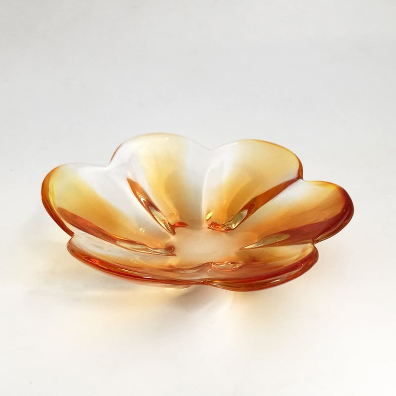 花型ガラス デザート皿 2セット〈古物〉 | 器屋 HAKOBE