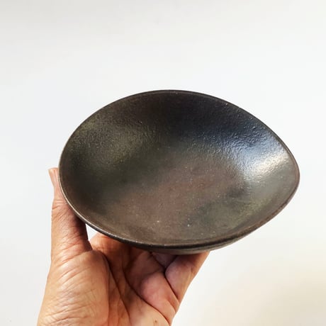 伊賀焼 長谷園 いぶし アケビ小鉢〈新品〉