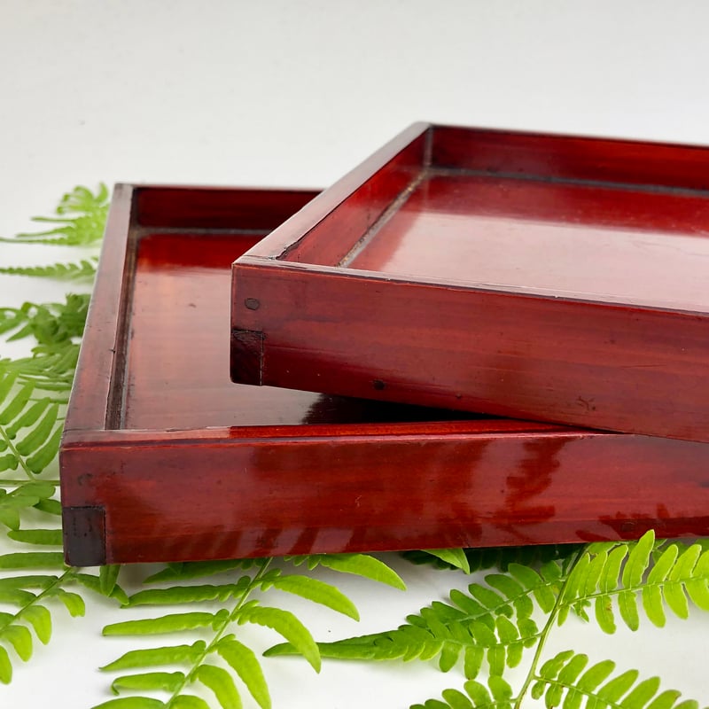 伊勢春慶 胡桃脚膳 二見光之助 2セット 〈古物〉 | 器屋 HAKOBE