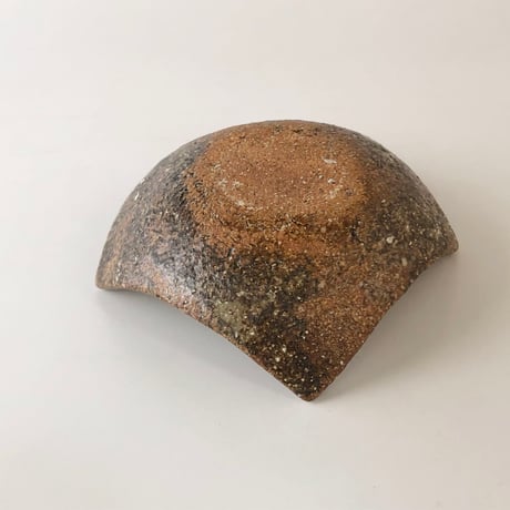 伊賀焼 忠央窯 秋野宏和 反り角小皿 〈新品〉
