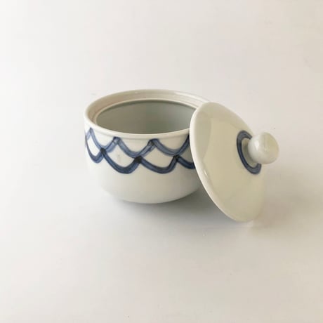 砥部焼 梅山窯 キャンディボウル型蓋物 海〈新品〉